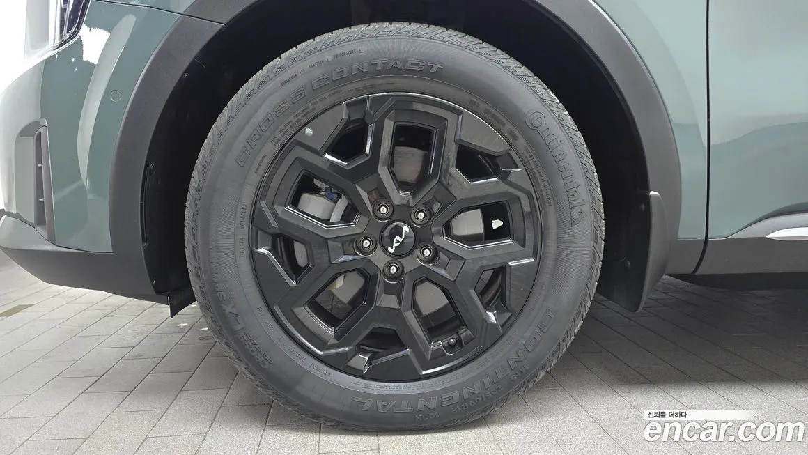 Kia Sorento — фото 5