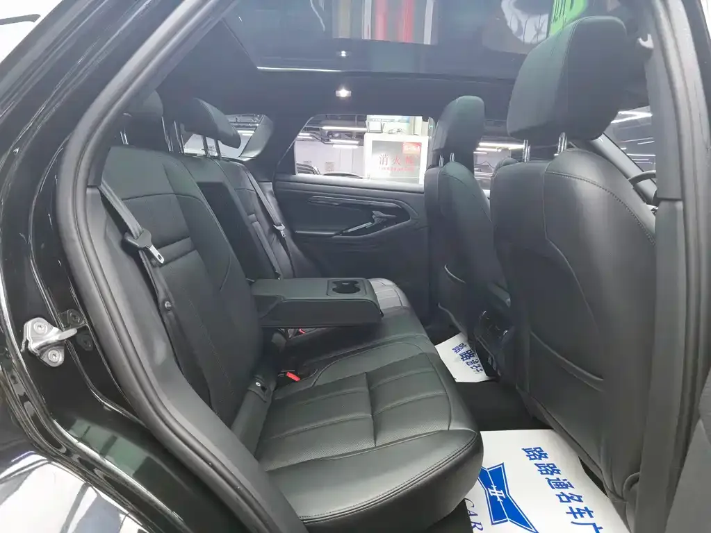 Land Rover Evoque — фото 9