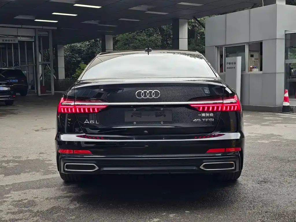 Audi A6L — фото 6