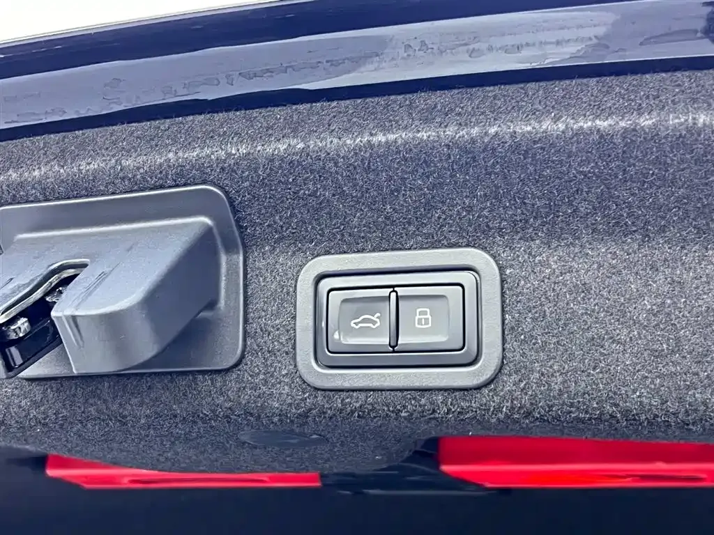 Audi A6L 2022 из CN, фото 10