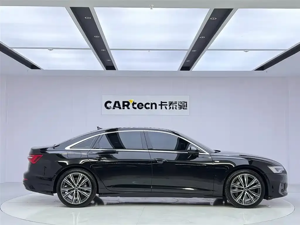 Audi A6L 2022 из CN, фото 6