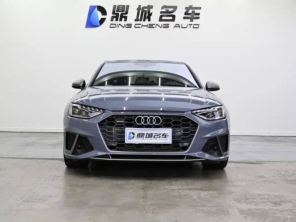 Audi A4L 2022 из CN, фото 3