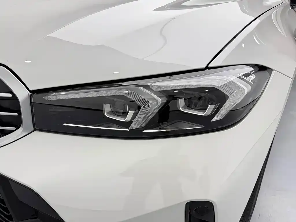 BMW 3 Series 2024 из CN, фото 10