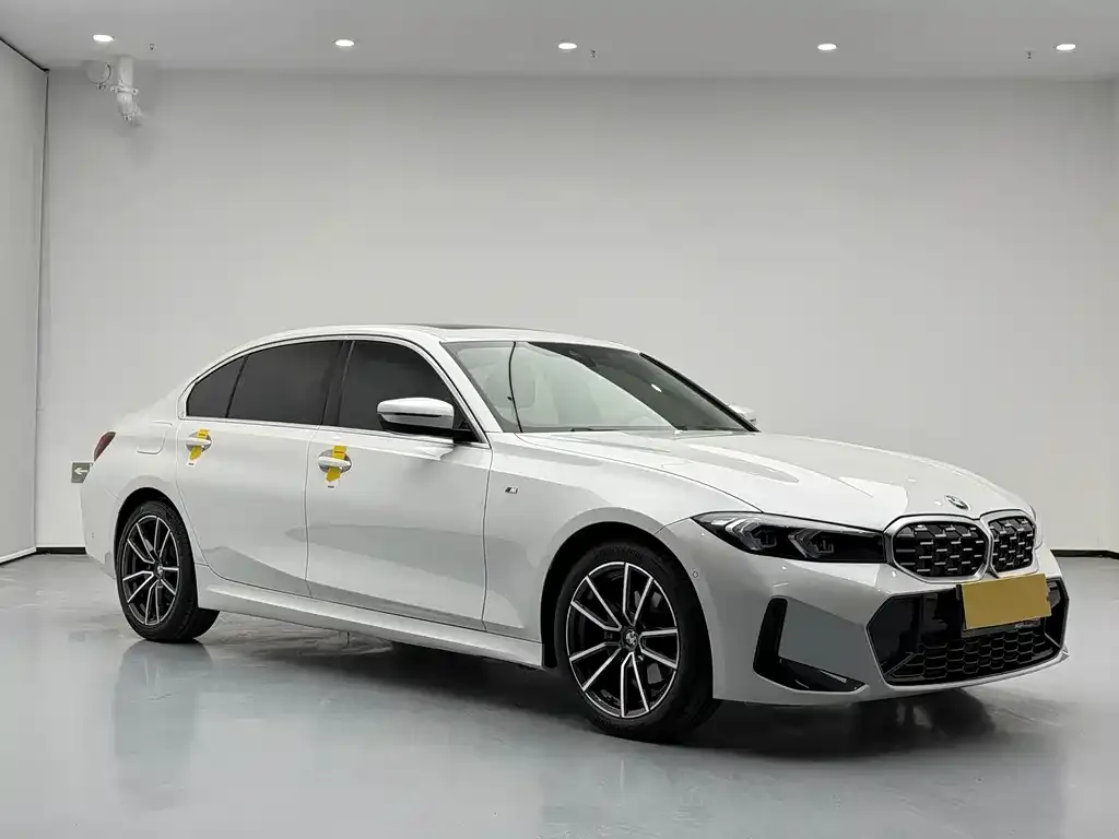 BMW 3 Series 2024 из CN, фото 2