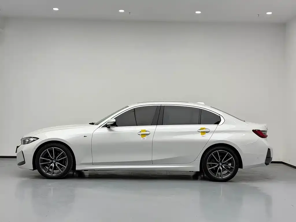 BMW 3 Series 2024 из CN, фото 4