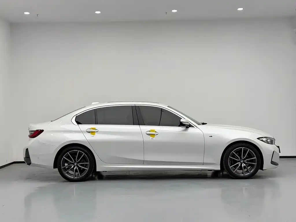 BMW 3 Series 2024 из CN, фото 5