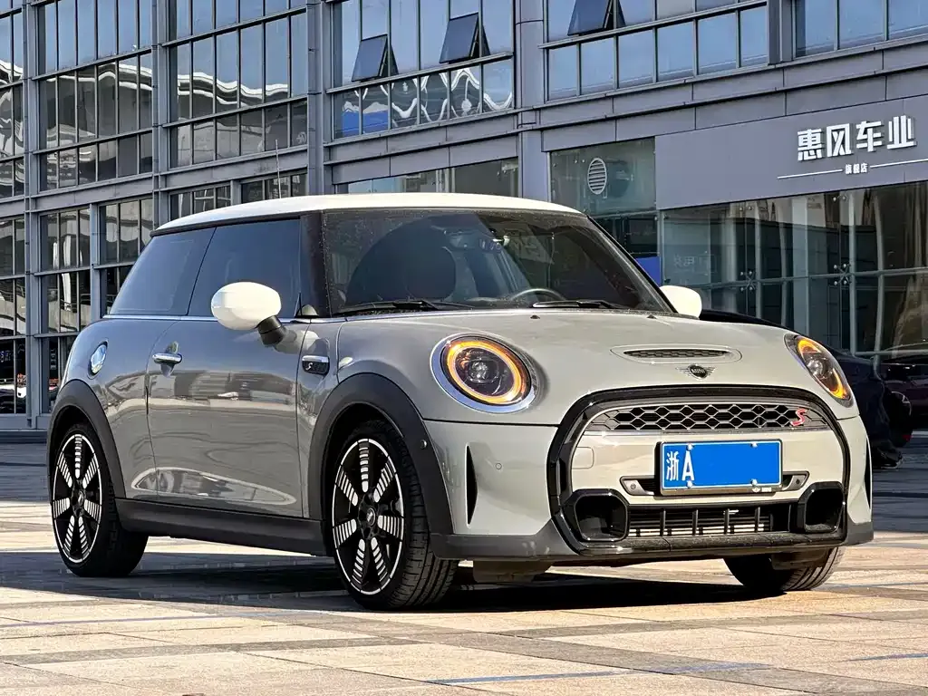 MINI Cooper (3-door) 2021 из CN, фото 3