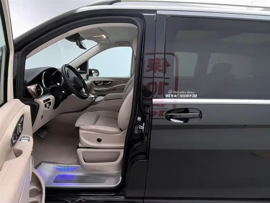 Mercedes-Benz V-Class 2024 из CN, фото 10