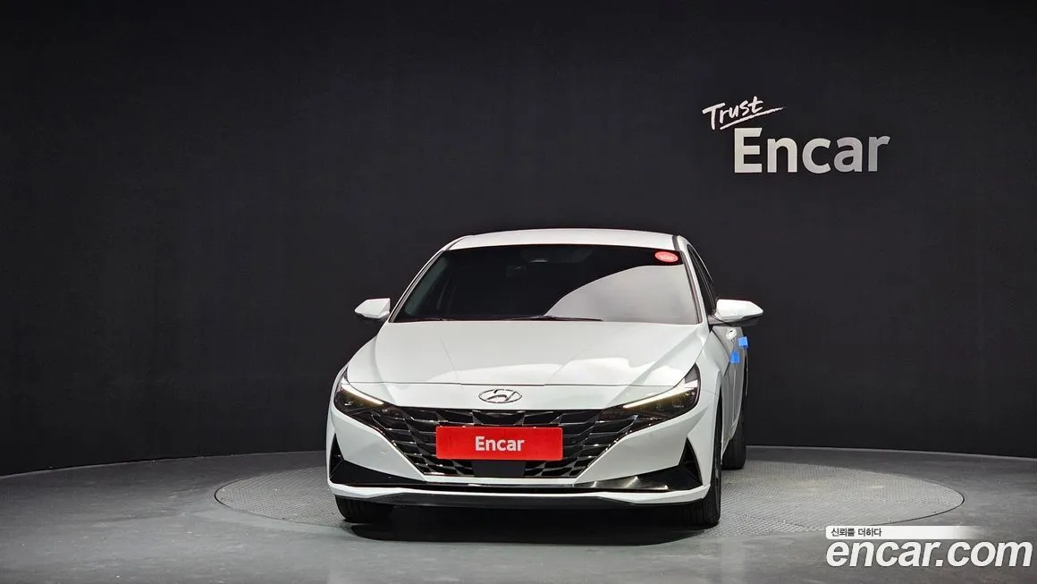 Hyundai AVANTE — фото 3
