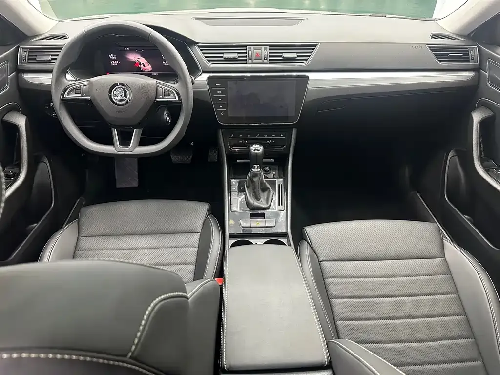 Skoda Superb 2023 из CN, фото 6