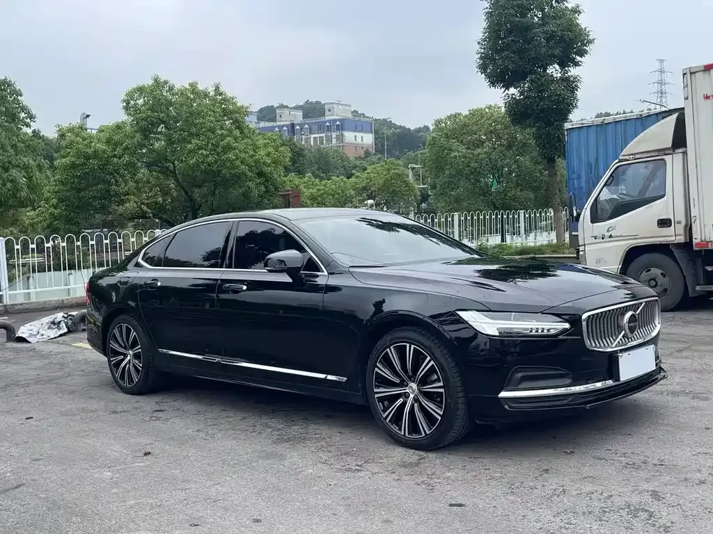 Volvo S90 2022 из CN, фото 3
