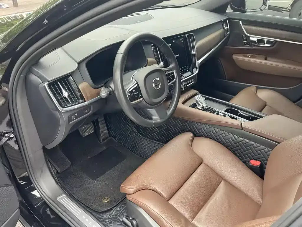Volvo S90 2022 из CN, фото 4