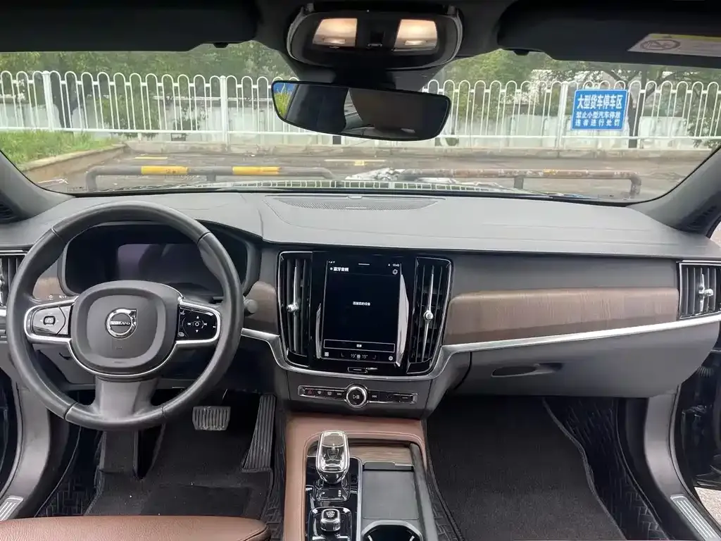 Volvo S90 2022 из CN, фото 6