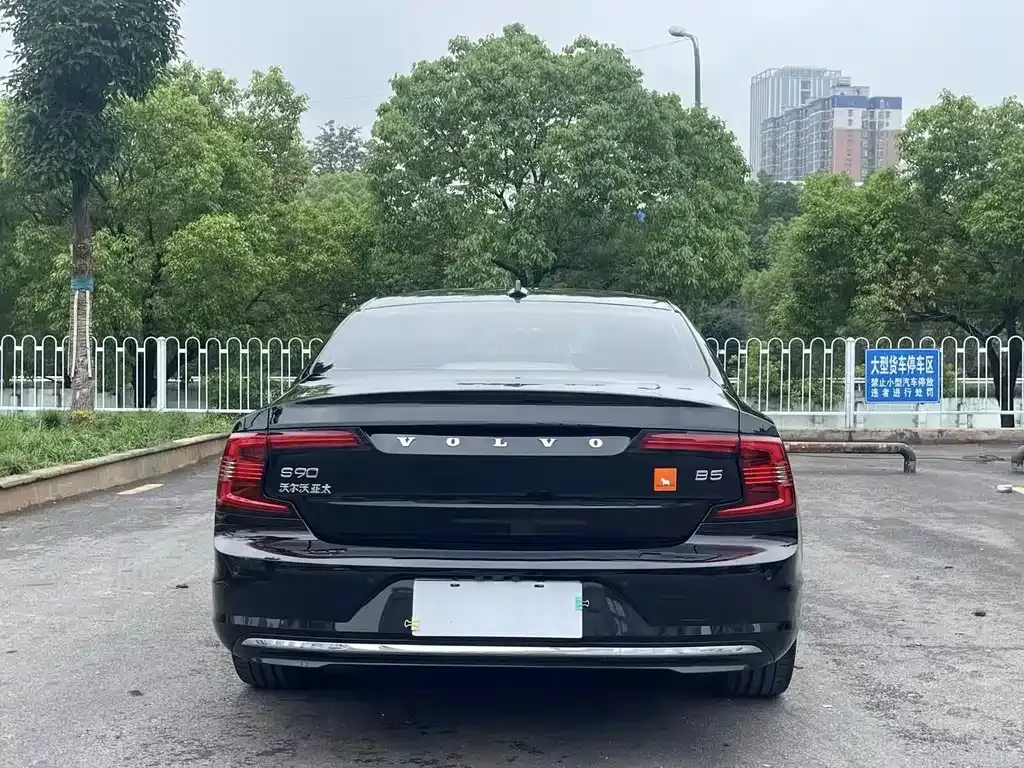 Volvo S90 2022 из CN, фото 7