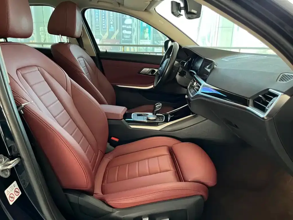 BMW 3 Series 2021 из CN, фото 9