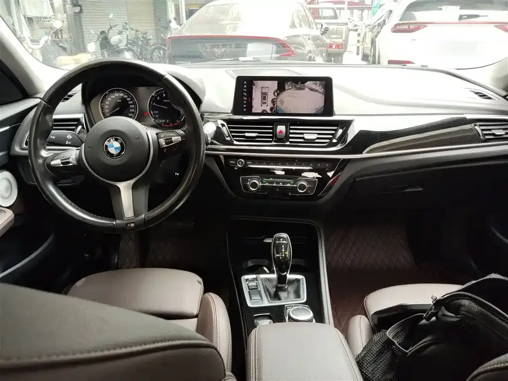 BMW 1 Series 2021 из CN, фото 10