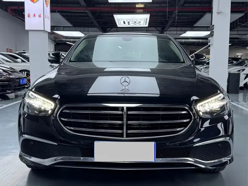 Mercedes-Benz E-Class 2022 из CN, фото 2