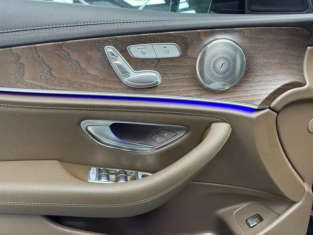 Mercedes-Benz E-Class 2022 из CN, фото 5