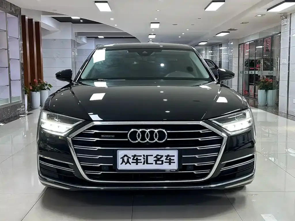 Audi A8 2021 из CN, фото 2