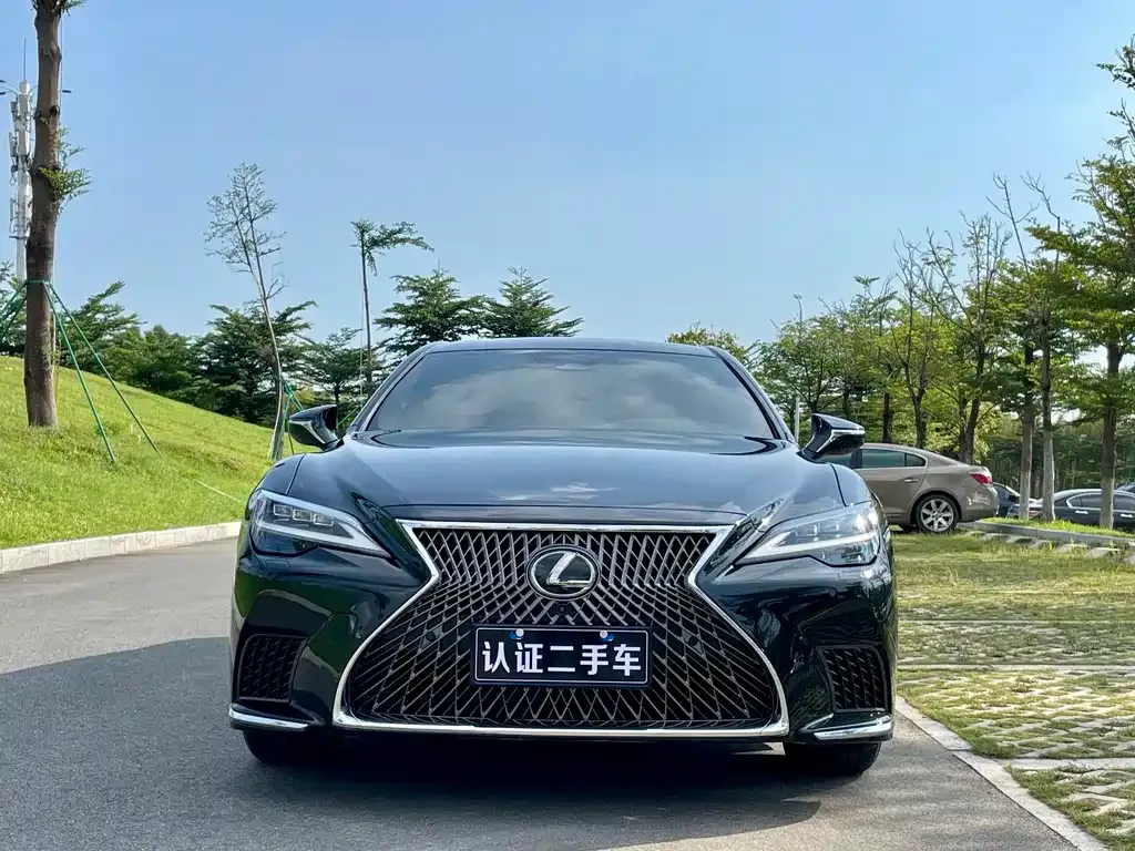 Lexus LS 2024 из CN, фото 2