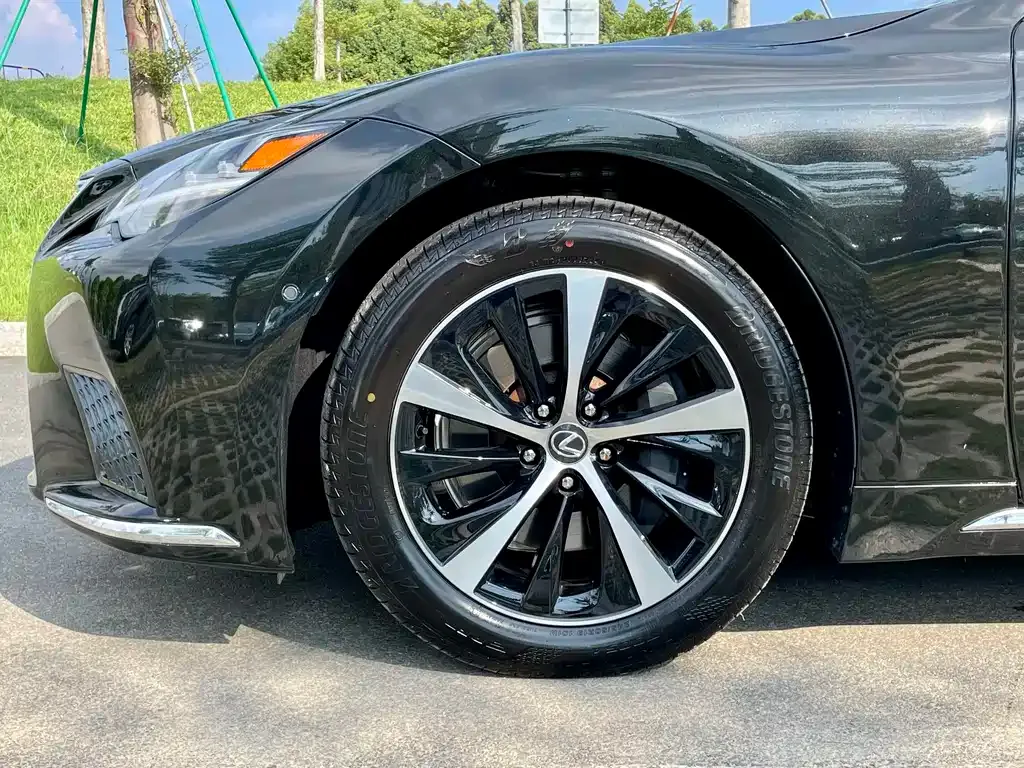 Lexus LS 2024 из CN, фото 4