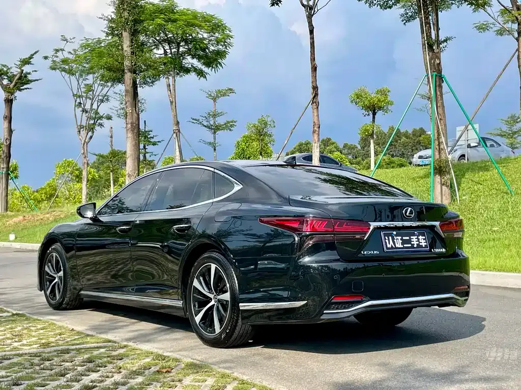 Lexus LS 2024 из CN, фото 6