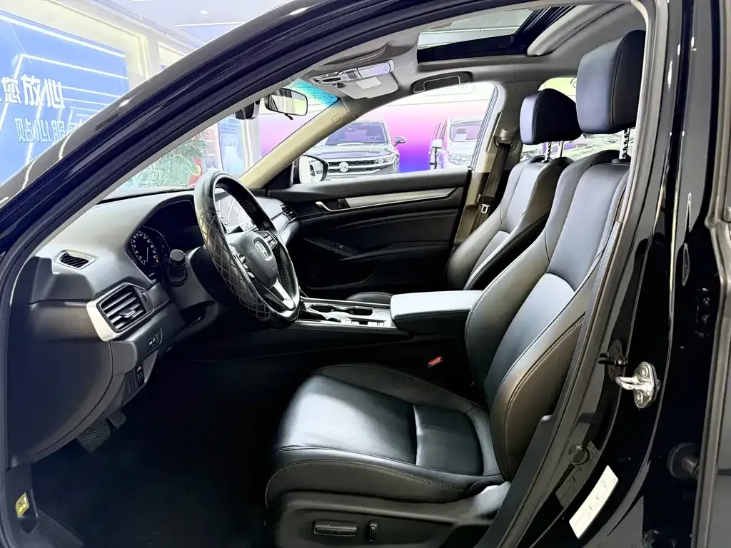 Honda Accord 2021 из CN, фото 4