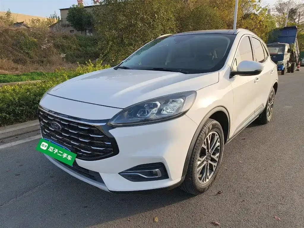 Ford Escape 2021 из CN, фото 1