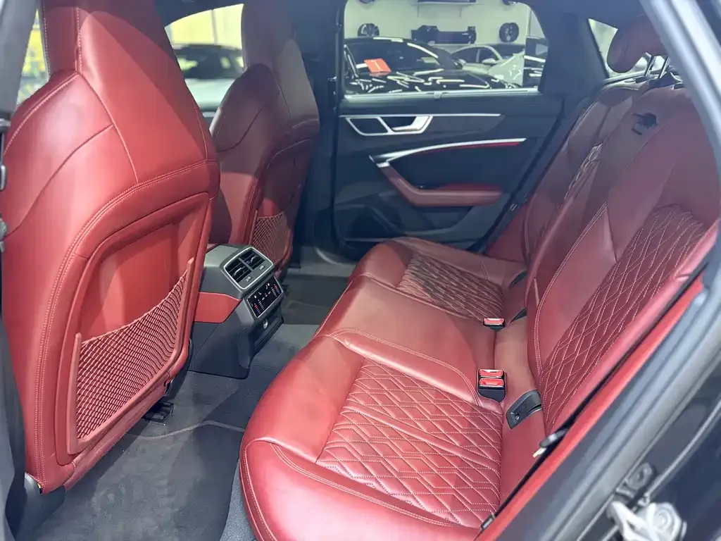 Audi S6 2021 из CN, фото 10