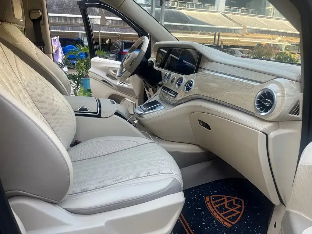 Mercedes-Benz Vito 2023 из CN, фото 5