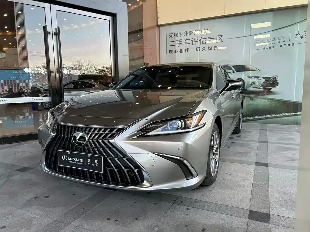 Lexus ES 2023 из CN, фото 1