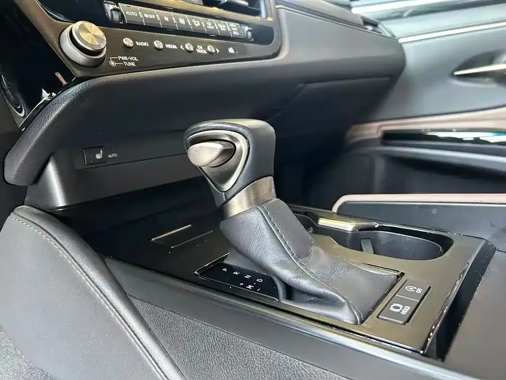 Lexus ES 2023 из CN, фото 9