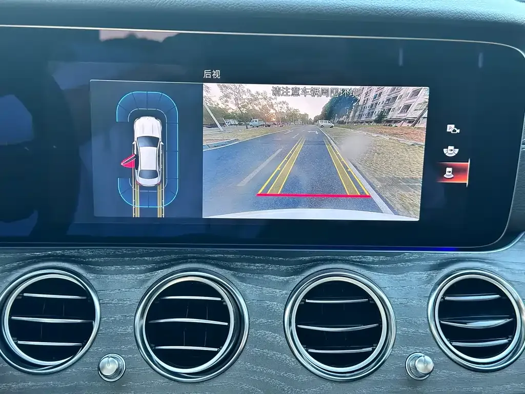 Mercedes-Benz E-Class 2023 из CN, фото 10