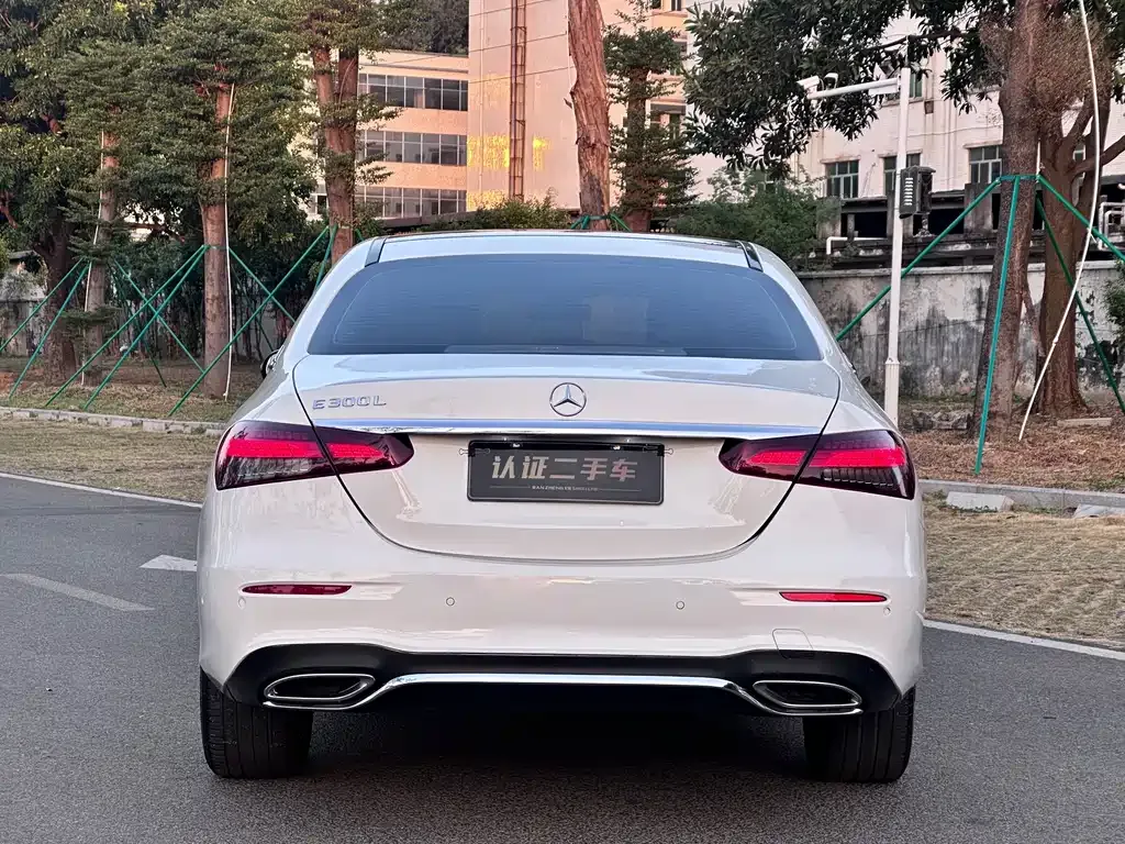 Mercedes-Benz E-Class 2023 из CN, фото 4