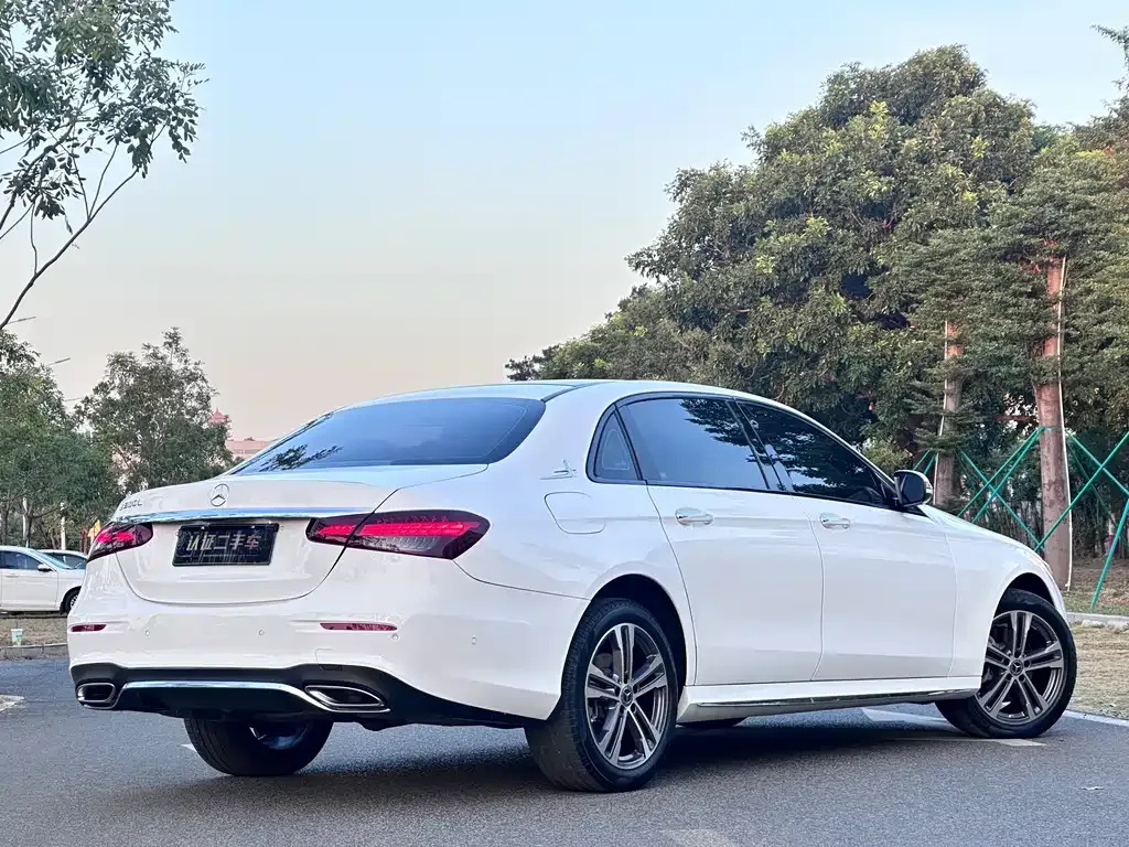 Mercedes-Benz E-Class 2023 из CN, фото 5