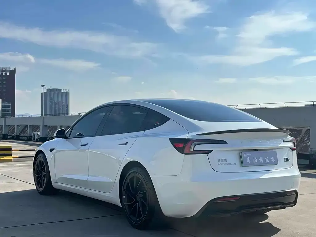Tesla Model 3 2024 из CN, фото 5