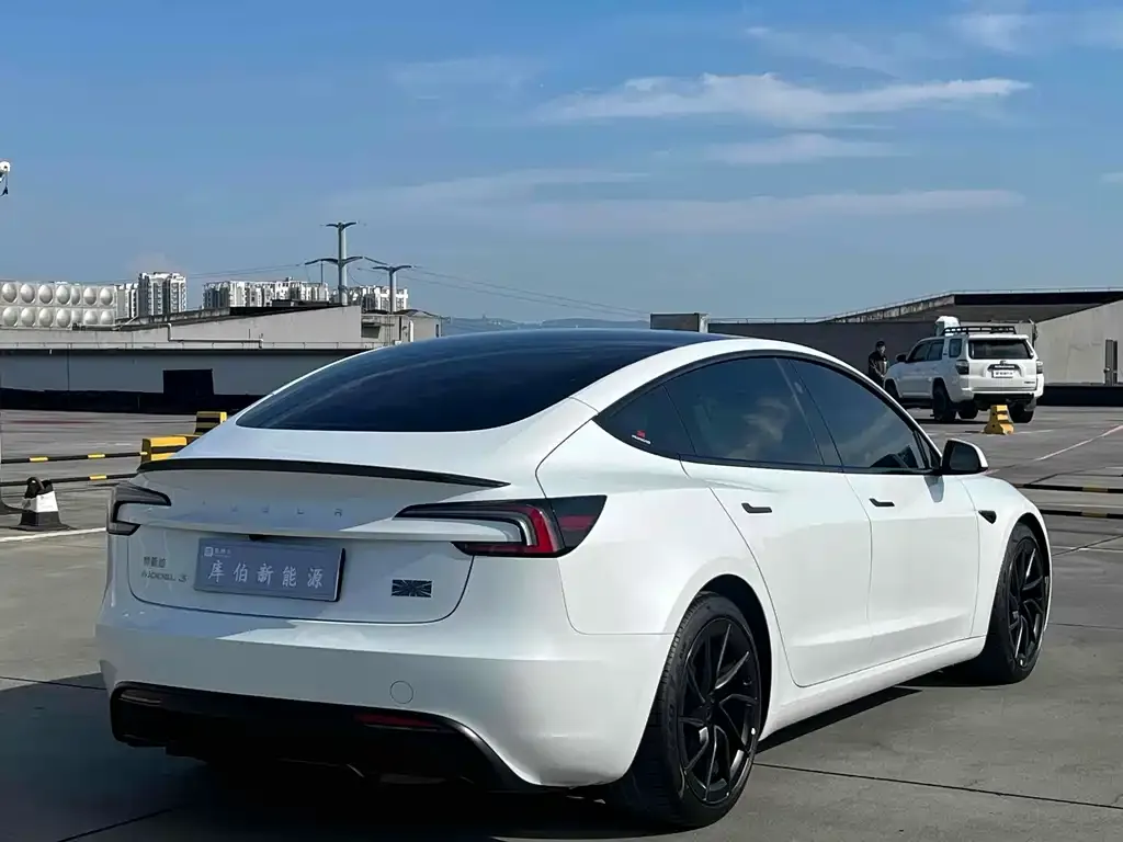 Tesla Model 3 2024 из CN, фото 7
