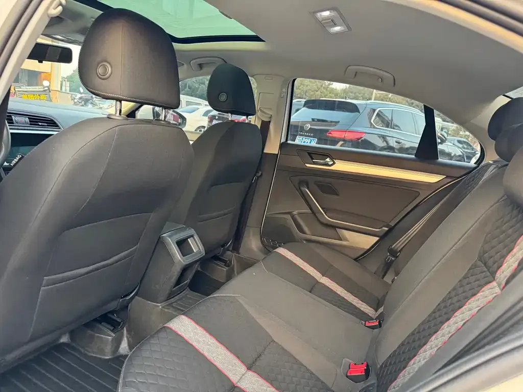 Volkswagen Lamando 2022 из CN, фото 8