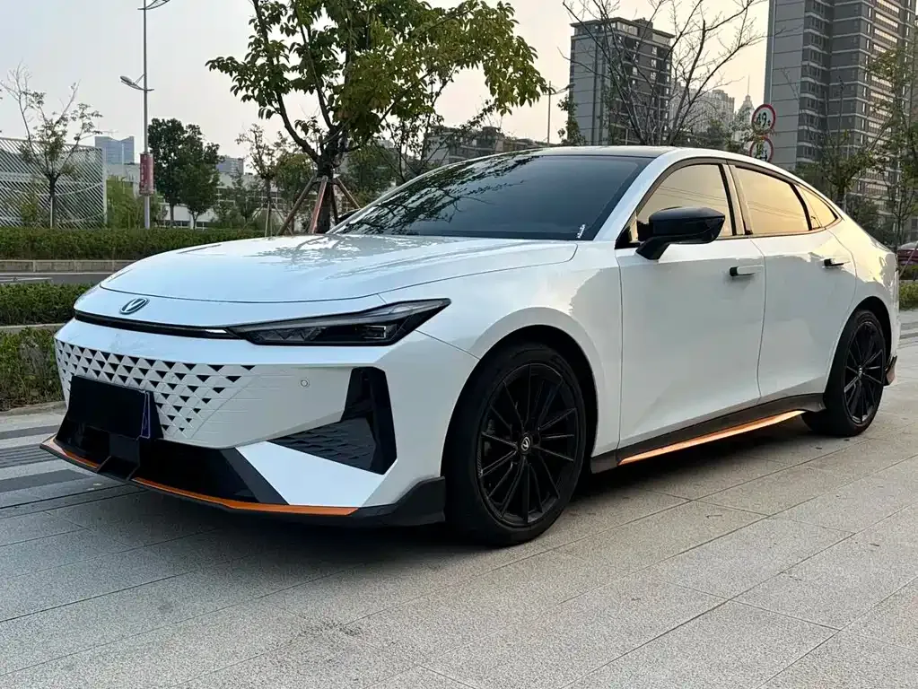 Changan UNI-V 2024 из CN, фото 1