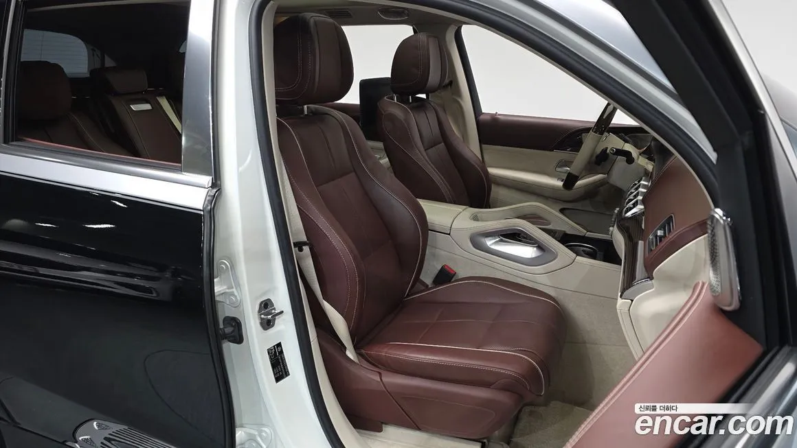 Mercedes-Benz GLS-Class — фото 10