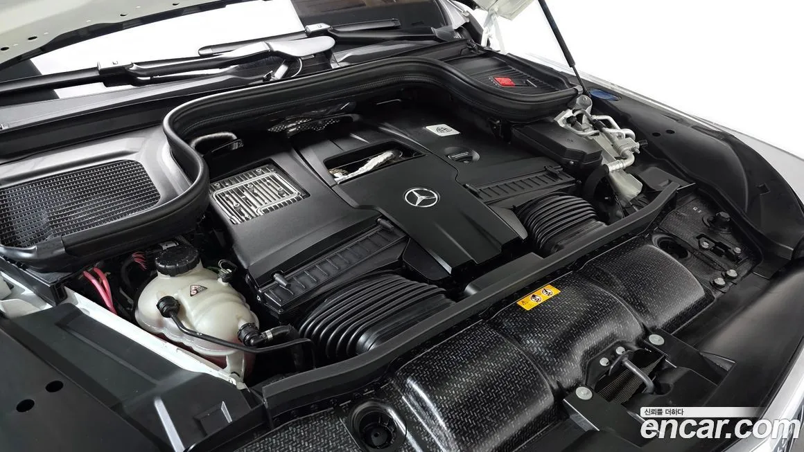 Mercedes-Benz GLS-Class — фото 6