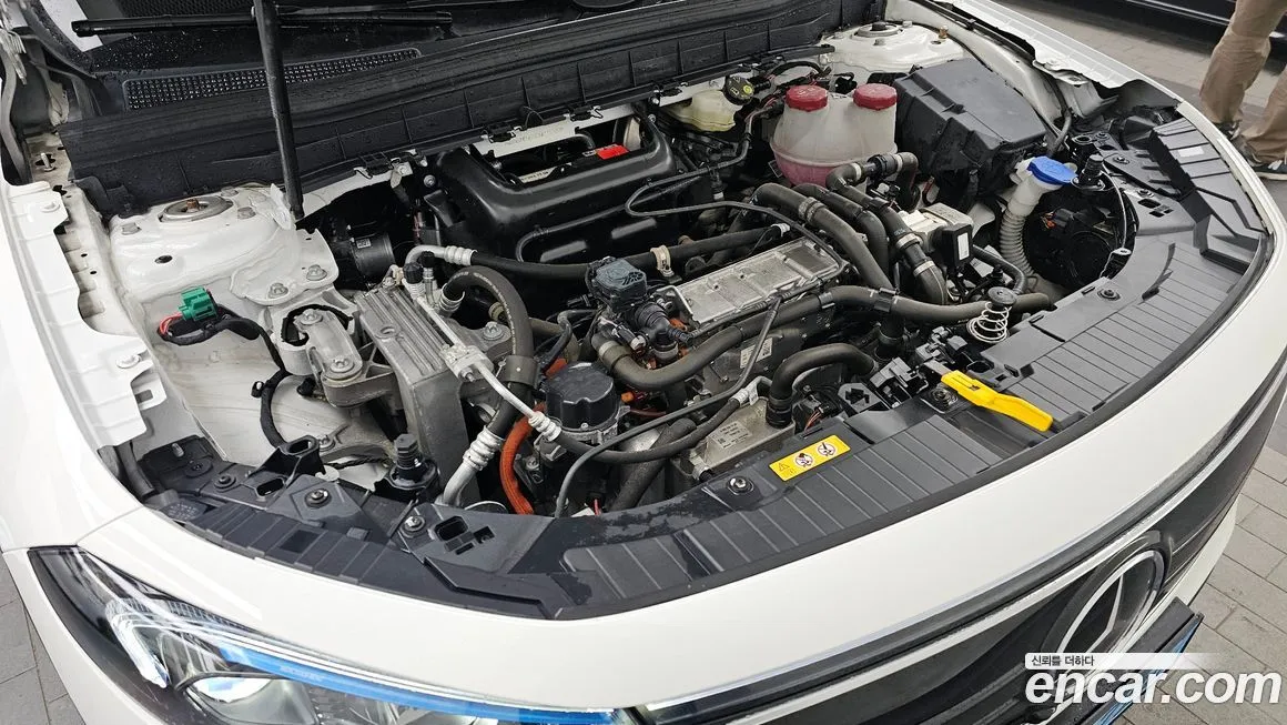 Mercedes-Benz EQB 2023 из KR, фото 6