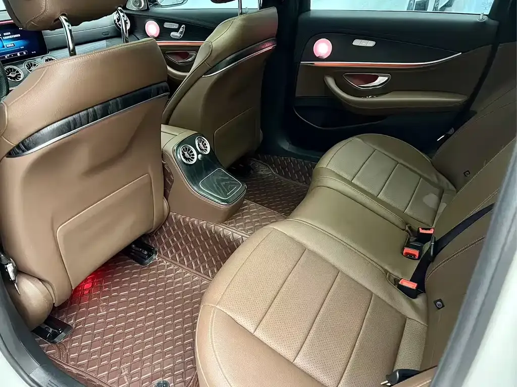 Mercedes-Benz E-Class 2022 из CN, фото 6