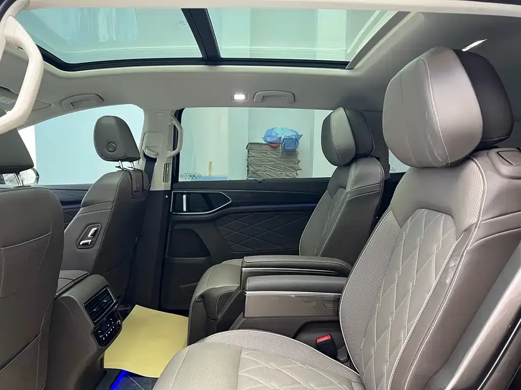 Volkswagen Viloran 2024 из CN, фото 9