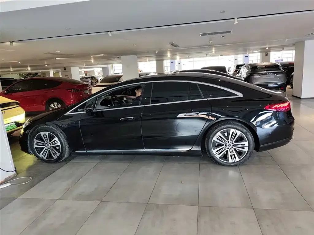 Mercedes-Benz EQS 2024 из CN, фото 5