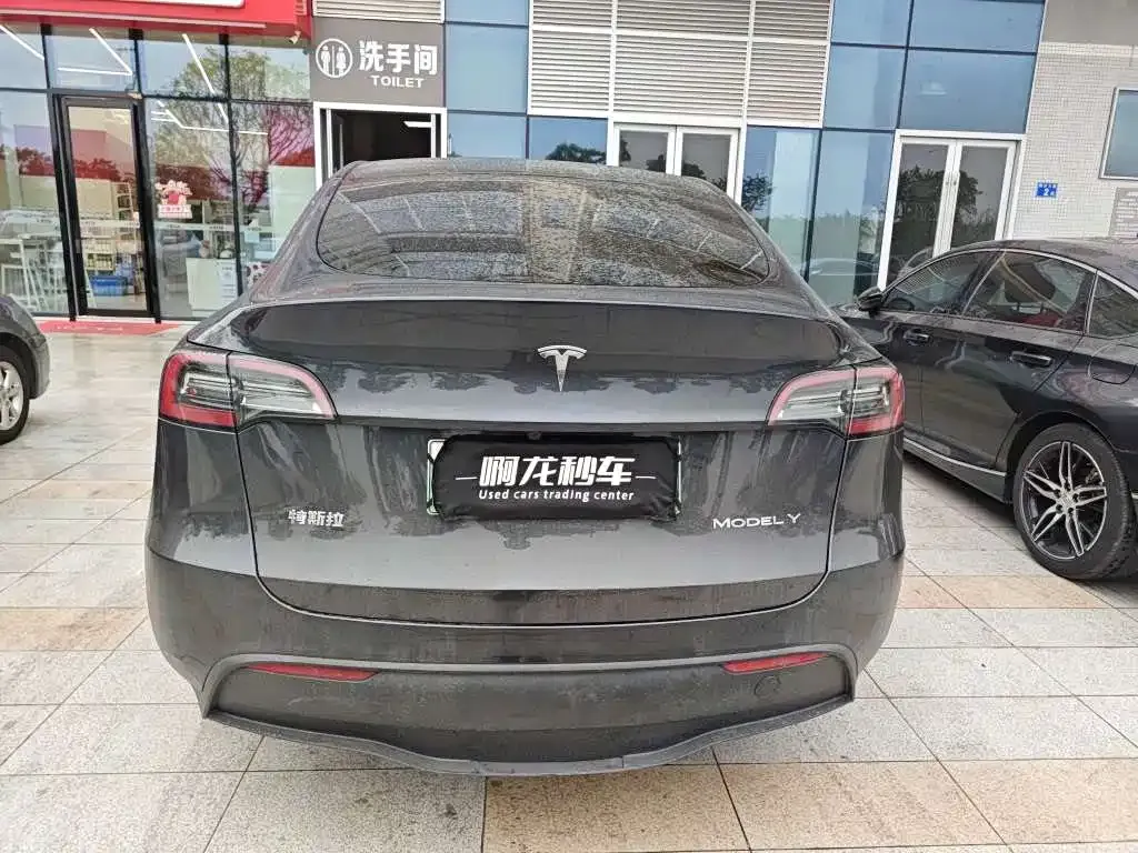 Tesla Model Y 2024 из CN, фото 5