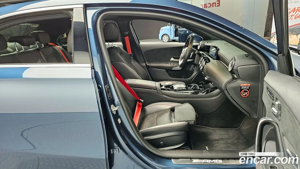 Mercedes-Benz A-Class — фото 10