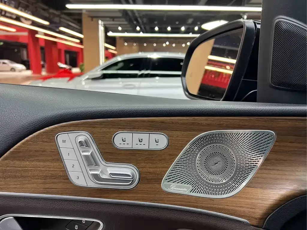 Mercedes-Benz GLS 2023 из CN, фото 9