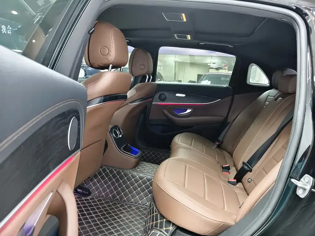 Mercedes-Benz E-Class 2023 из CN, фото 8