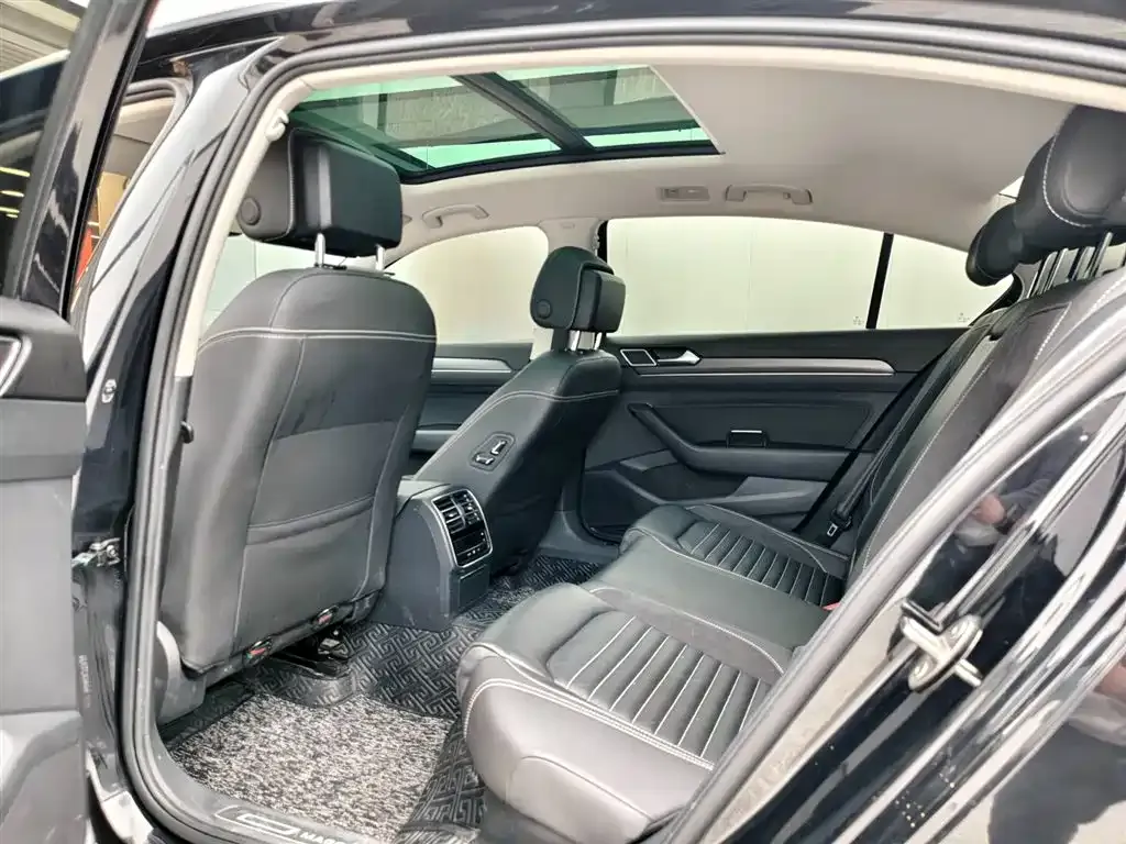 Volkswagen Magotan 2021 из CN, фото 10